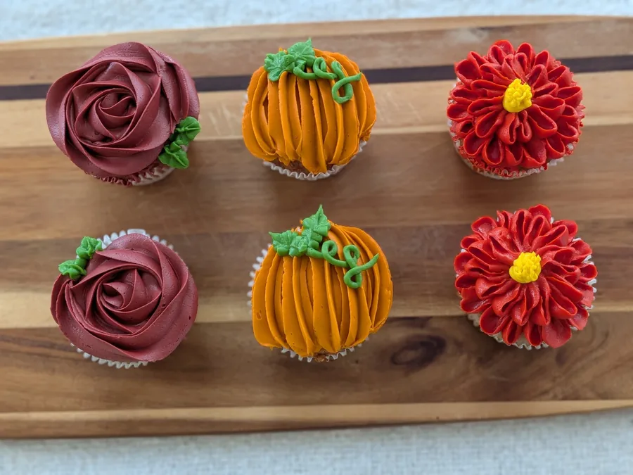 Cupcakes & Mini Loaves